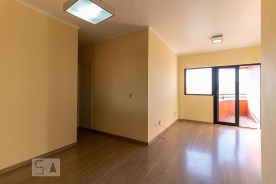 Apartamento para alugar com 3 quartos, 70m² em Cambuci, São Paulo
