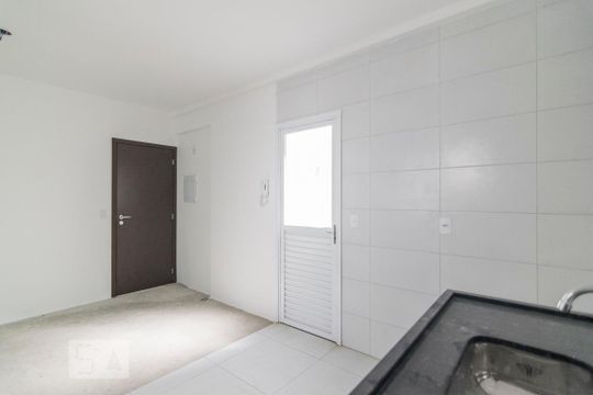 Cozinha de apartamento à venda com 2 quartos, 57m² em Jardim Ocara, Santo André