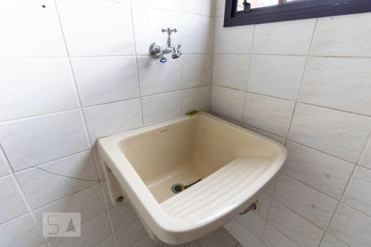 Lavanderia de apartamento para alugar com 2 quartos, 85m² em Aclimação, São Paulo