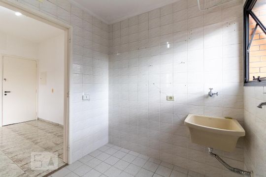 Lavanderia de apartamento para alugar com 2 quartos, 85m² em Aclimação, São Paulo