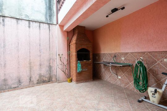 Churrasqueira de casa para alugar com 2 quartos, 125m² em Vila Souza, São Paulo