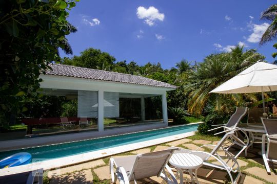 Quintal de casa de condomínio à venda com 3 quartos, 1000m² em Vargem Grande, Rio de Janeiro