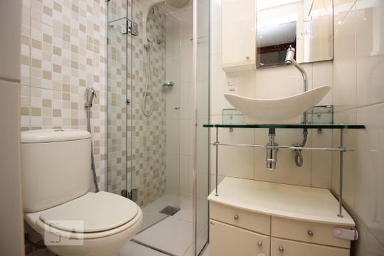 Banheiro Social de apartamento para alugar com 2 quartos, 57m² em Cruzeiro Novo, Brasília