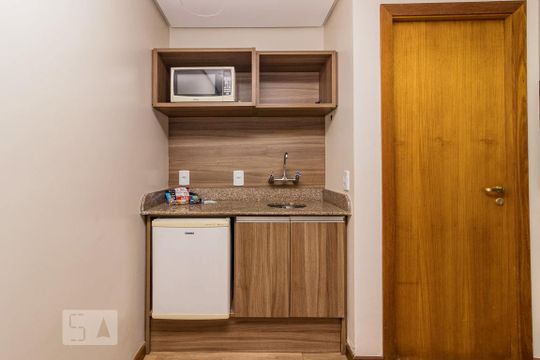 Cozinha de apartamento para alugar com 1 quarto, 46m² em Centro Histórico, Porto Alegre