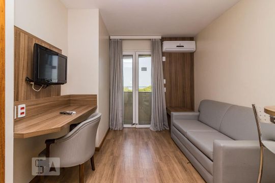 Sala de apartamento para alugar com 1 quarto, 46m² em Centro Histórico, Porto Alegre