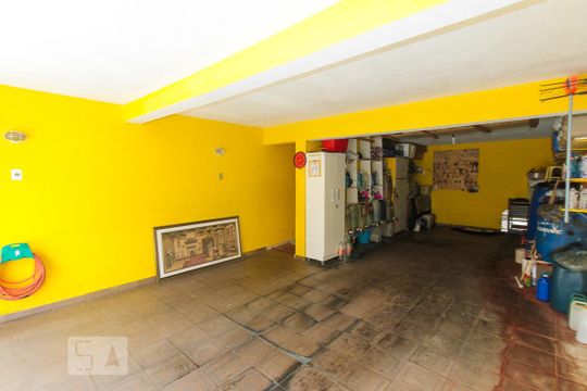 Garagem de casa à venda com 3 quartos, 230m² em Jardim Cotiana, São Paulo