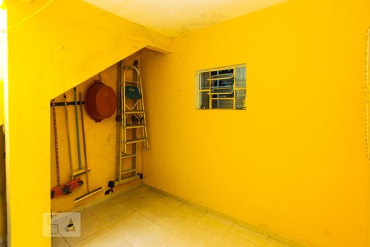 Quintal de casa à venda com 3 quartos, 230m² em Jardim Cotiana, São Paulo
