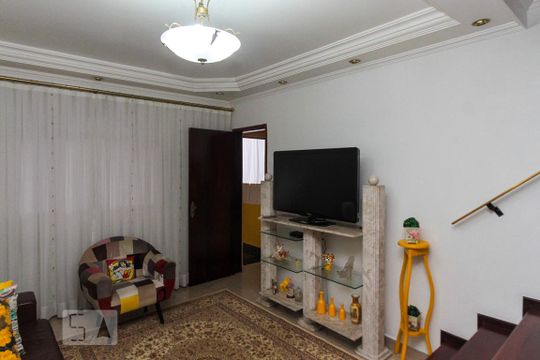 Sala de casa à venda com 3 quartos, 230m² em Jardim Cotiana, São Paulo