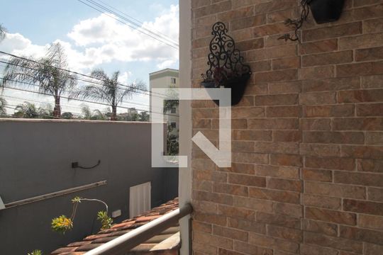 Sala de TV de casa à venda com 4 quartos, 200m² em São João Batista (venda Nova), Belo Horizonte