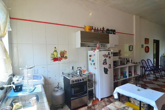 Cozinha de casa à venda com 3 quartos, 119m² em Estância Velha, Canoas