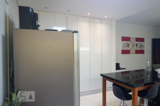 Cozinha de casa à venda com 3 quartos, 154m² em Chácara Cruzeiro do Sul, São Paulo