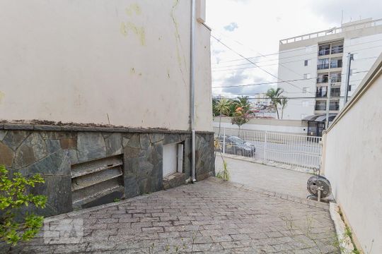 Área comum de casa para alugar com 3 quartos, 296m² em Parque Santana, Mogi das Cruzes