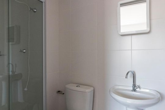 Banheiro da Suíte de apartamento para alugar com 1 quarto, 26m² em Cambuci, São Paulo
