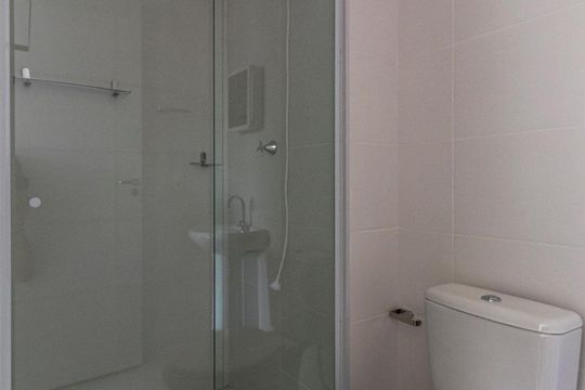 Banheiro da Suíte de apartamento para alugar com 1 quarto, 26m² em Cambuci, São Paulo