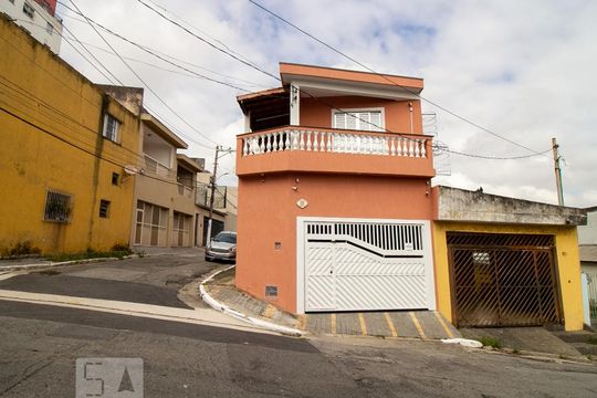 Vista de casa à venda com 3 quartos, 130m² em Vila Ema, São Paulo