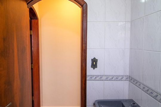 Banheiro 1 de casa à venda com 3 quartos, 130m² em Vila Ema, São Paulo