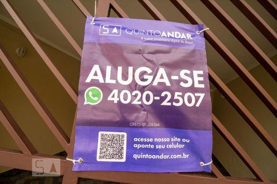 Plaquinha de casa à venda com 3 quartos, 130m² em Vila Ema, São Paulo
