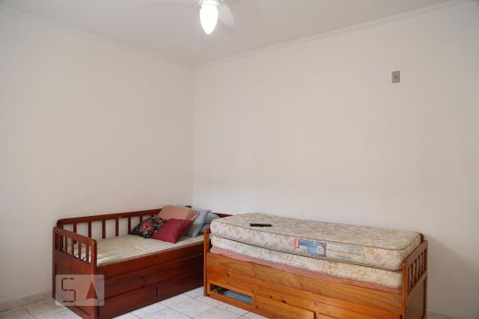 Sala/Quarto de kitnet/studio para alugar com 1 quarto, 35m² em Guilhermina, Praia Grande
