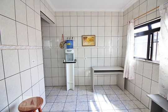Dispensa  de casa à venda com 3 quartos, 200m² em Independência, São Bernardo do Campo