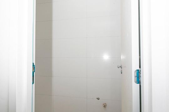 Banheiro de apartamento para alugar com 2 quartos, 45m² em Vila Prudente, São Paulo