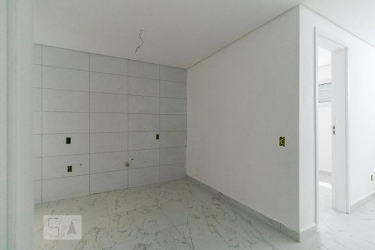 Cozinha de apartamento para alugar com 2 quartos, 45m² em Vila Prudente, São Paulo