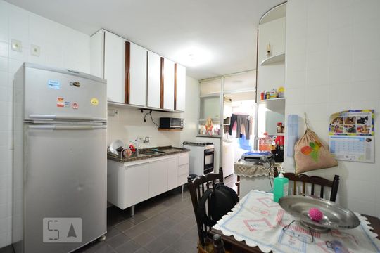 Cozinha de apartamento à venda com 5 quartos, 139m² em Vila Clementino, São Paulo