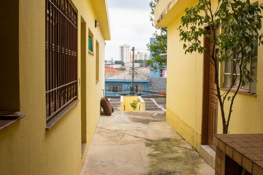 Quintal de casa à venda com 3 quartos, 110m² em Jardim Japão, São Paulo