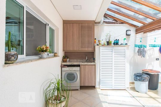 Área de Serviço de casa à venda com 4 quartos, 190m² em Vila Alpina, Santo André