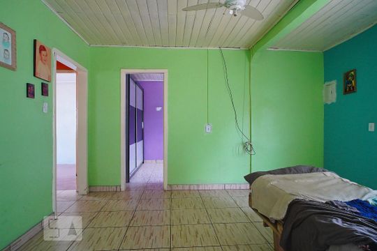 Casa à venda com 3 quartos, 85m² em Niterói, Canoas
