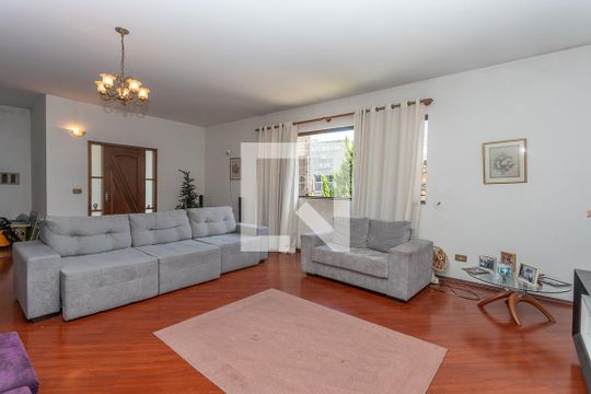 Sala de casa à venda com 3 quartos, 400m² em Centro, Diadema