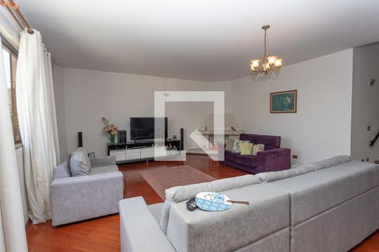 Sala de casa à venda com 3 quartos, 400m² em Centro, Diadema