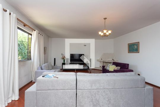 Sala de casa à venda com 3 quartos, 400m² em Centro, Diadema