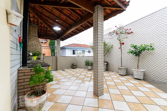 Churrasqueira/Quintal de casa à venda com 3 quartos, 200m² em Vila do Encontro, São Paulo