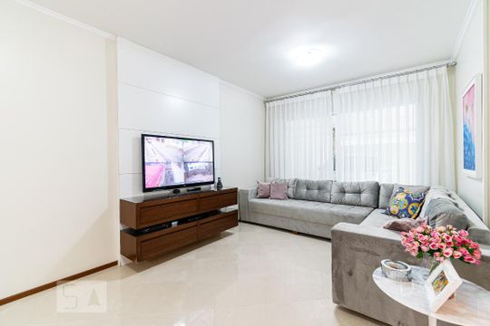 Sala de casa à venda com 3 quartos, 200m² em Vila do Encontro, São Paulo