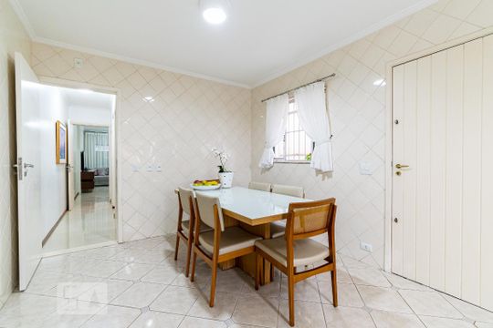 Cozinha de casa à venda com 3 quartos, 200m² em Vila do Encontro, São Paulo