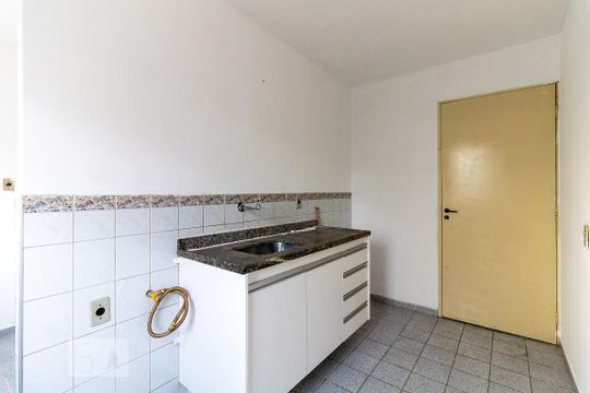 Cozinha  de apartamento à venda com 2 quartos, 65m² em Jardim Santa Emília, São Paulo