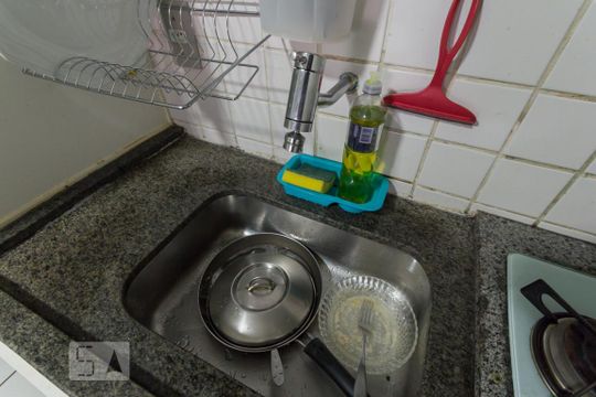 Sala/Cozinha de kitnet/studio para alugar com 1 quarto, 27m² em Setor de Habitações Individuais Norte, Brasília