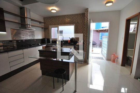 Cozinha de casa à venda com 3 quartos, 370m² em Saúde, São Paulo