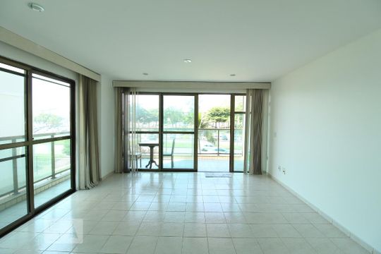 Apartamento para alugar com 2 quartos, 85m² em Recreio dos Bandeirantes, Rio de Janeiro