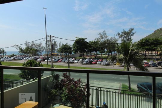 Vista - Sala de apartamento para alugar com 2 quartos, 85m² em Recreio dos Bandeirantes, Rio de Janeiro
