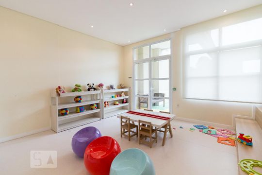Brinquedoteca de kitnet/studio à venda com 1 quarto, 38m² em Jardim Flor da Montanha, Guarulhos