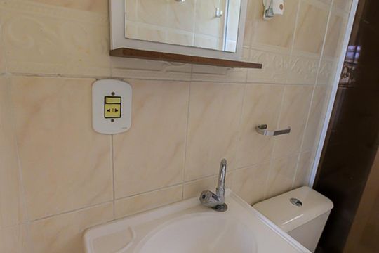 Banheiro de apartamento para alugar com 2 quartos, 46m² em Jardim Antártica, São Paulo