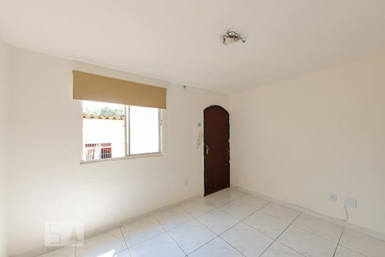 Sala de apartamento para alugar com 2 quartos, 46m² em Jardim Antártica, São Paulo