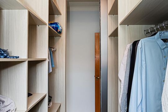 Closet suite 1 de casa à venda com 4 quartos, 264m² em Parque São Domingos, São Paulo