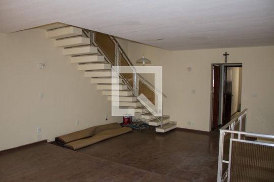 Sala de casa para alugar com 5 quartos, 450m² em Méier, Rio de Janeiro