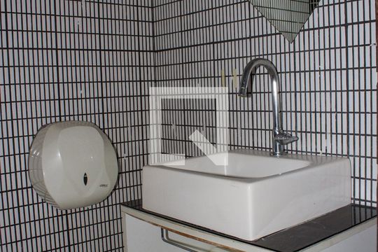 Banheiro Social de casa para alugar com 5 quartos, 450m² em Méier, Rio de Janeiro