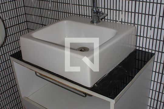Banheiro Social de casa para alugar com 5 quartos, 450m² em Méier, Rio de Janeiro