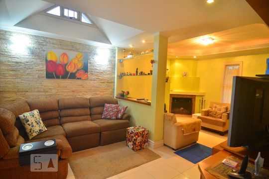 Casa à venda com 5 quartos, 377m² em Niterói, Canoas