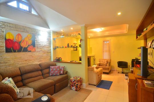 Sala de casa à venda com 5 quartos, 377m² em Niterói, Canoas