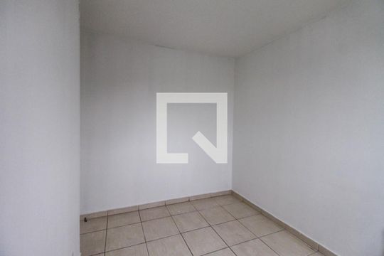 Quarto 1 de apartamento para alugar com 2 quartos, 45m² em Vila Alpina, São Paulo